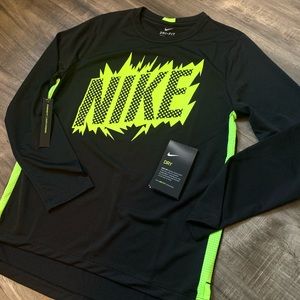 NIKE boys long sleeve t shirt- Large EUC